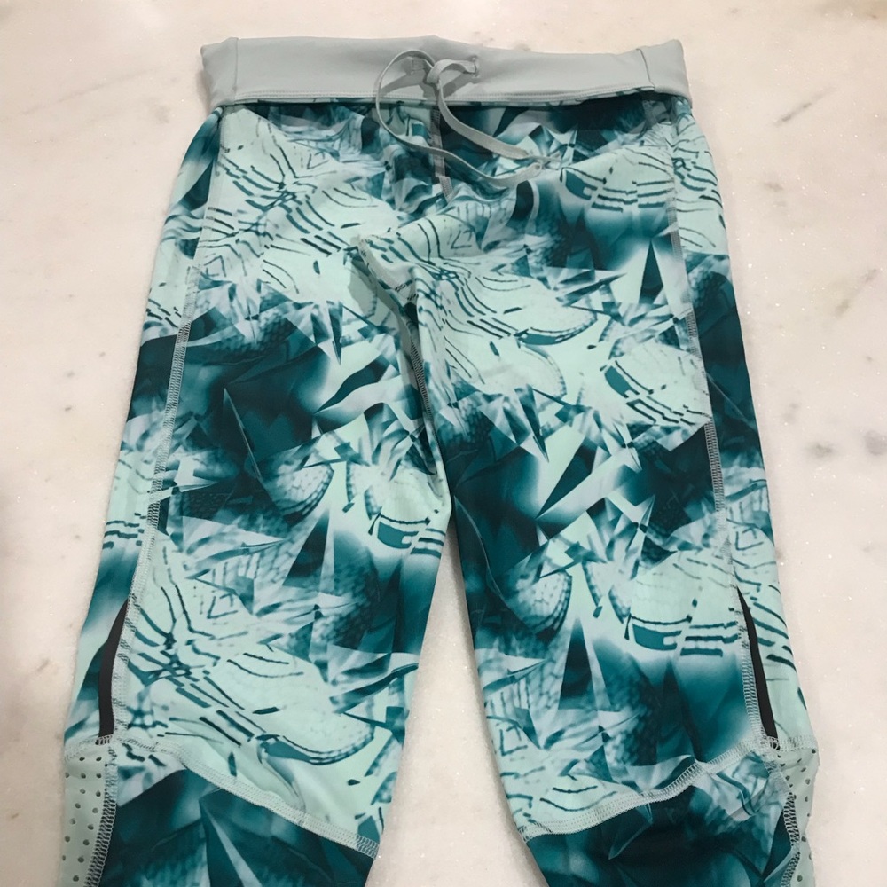 workout capri & top, a Chill by Will sport bra.